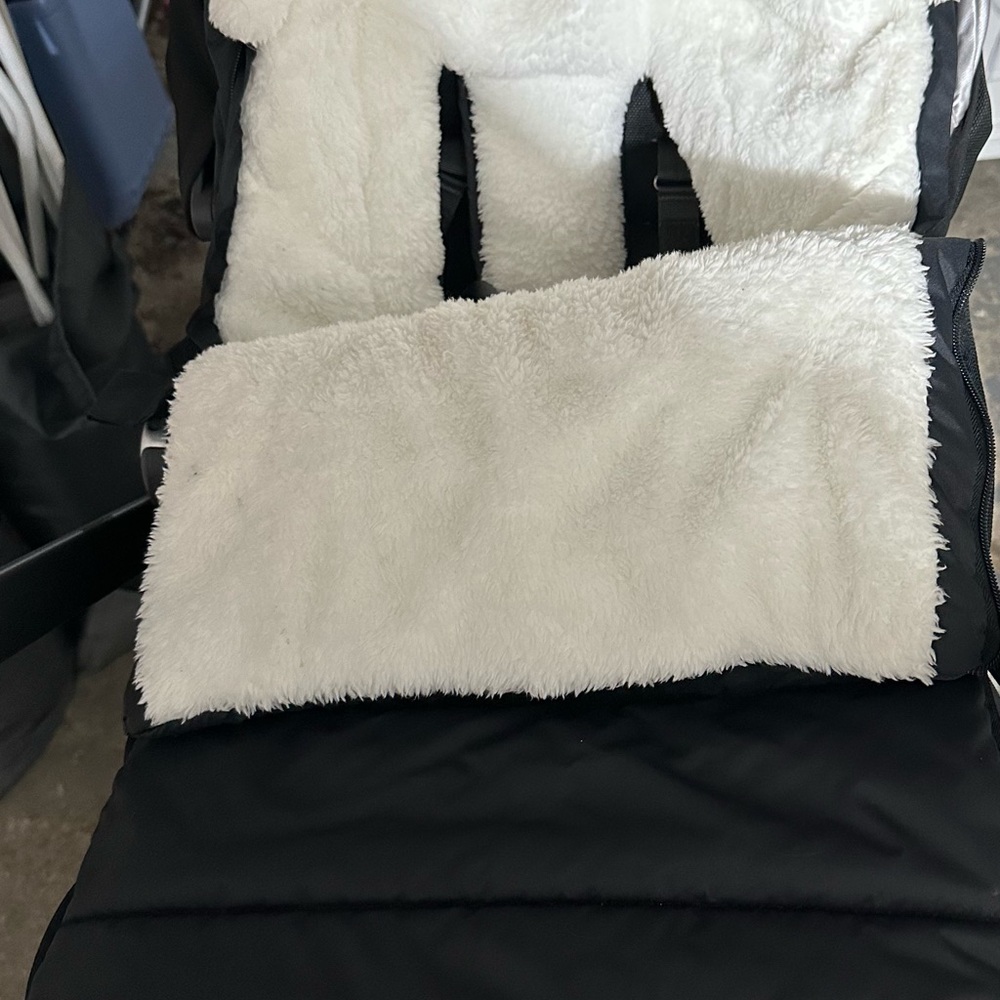 Uppa Black Stroller Footmuff with White Faux Fur Lining excellent condition